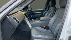 Land Rover Discovery 3.0 D300 Dynamic HSE 5dr Auto Diesel Station Wagon